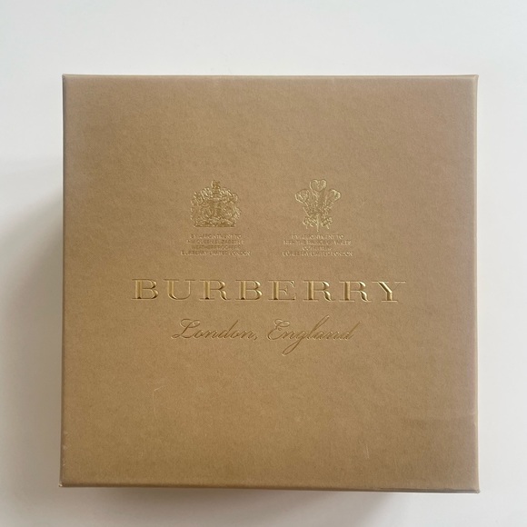 Burberry Belt. NWT. - Picture 4 of 11